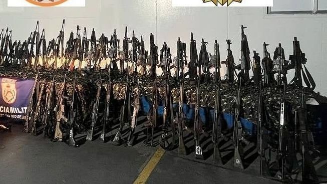 50-fuzis-entram-na-penha-e-no-alemao-por-mes,-afirma-policia-civil-do-rio