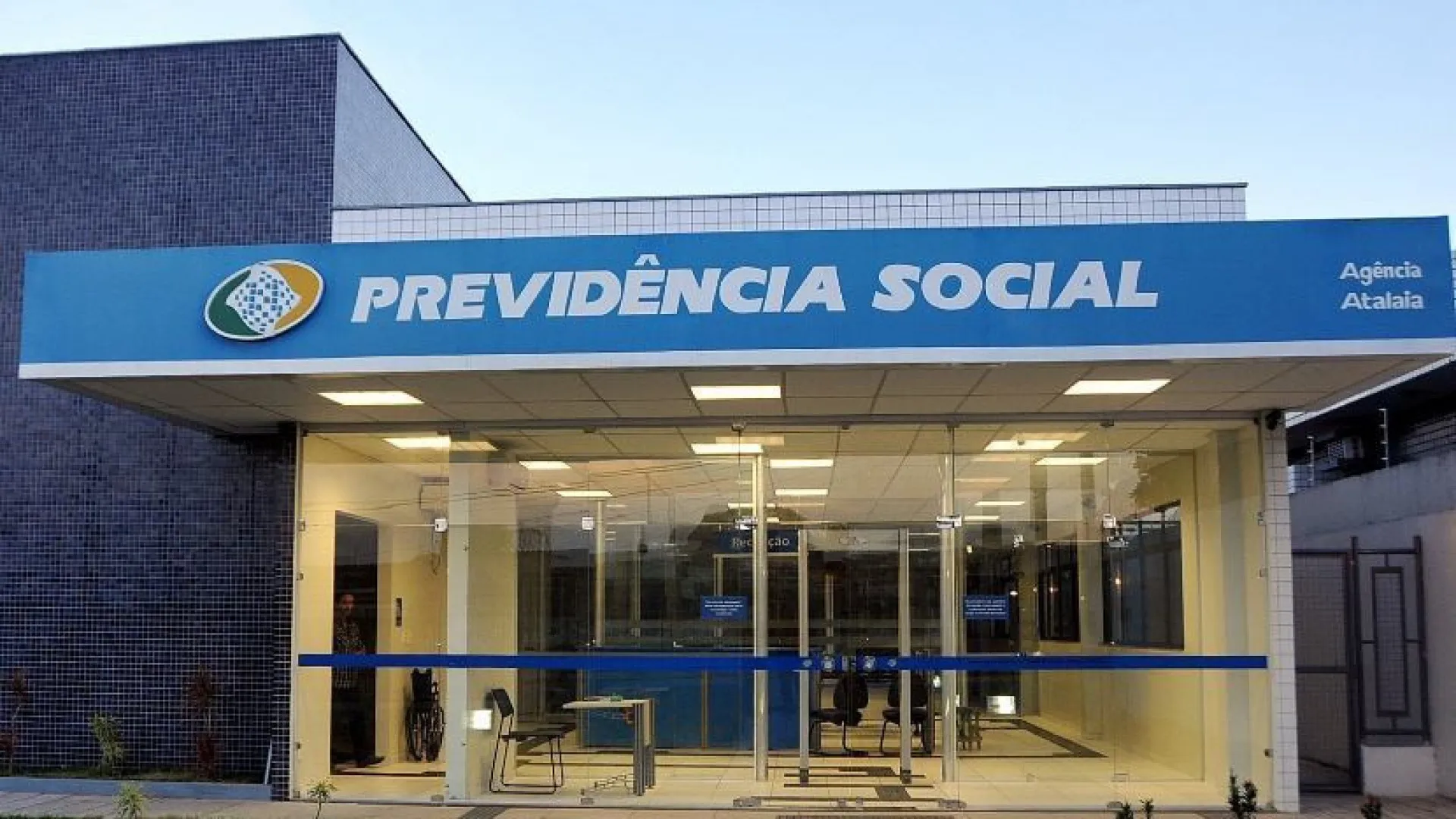 inss-comeca-a-pagar-aposentadorias-no-dia-26-de-janeiro;-veja-calendario