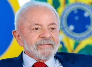 e-muito-dificil-alguem-ganhar-as-eleicoes-de-nos-em-2026,-diz-lula