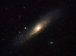terra-tem-uma-nova-lua?-o-que-e-o-pn7-2025,-que-vai-seguir-planeta-ate-2083