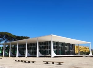 stf-encerra-julgamento-dos-royalties-do-petroleo-apos-13-anos-e-define-novo-modelo-de-distribuicao