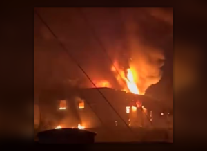 incendio-atinge-fabrica-de-velas-em-maua,-na-grande-sao-paulo